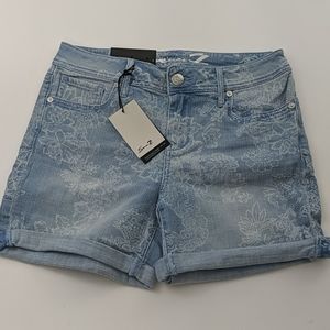 Seven7 Fashion floral denim shorts size 4